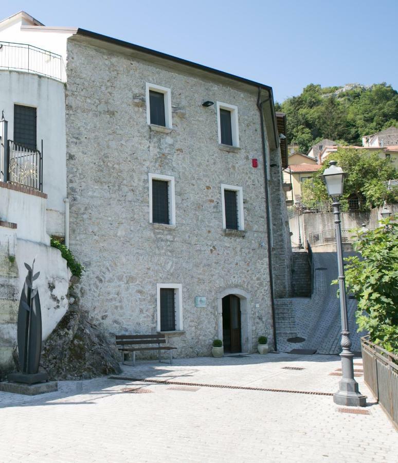 Oliveto Citra Ostello Della Gioventu Massimo Troisi מראה חיצוני תמונה